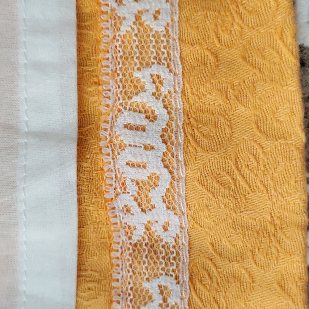 *H184 Lilly Pulitzer golden yellow w/white lace sleeveless dress 0 FINAL PRICE - Picture 9 of 11